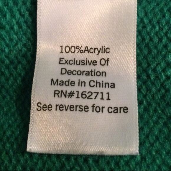 Ugly Christmas Sweater Glass on a Reindeer Themed L - Picture 5 of 5